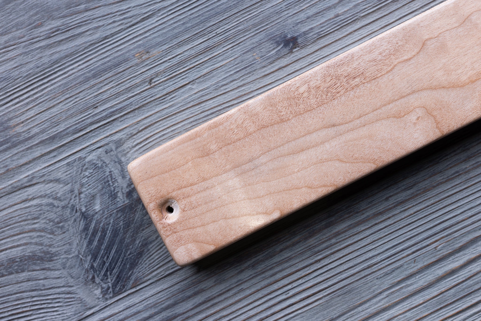 Magnetic Knife Strip: Quilted Maple 24"