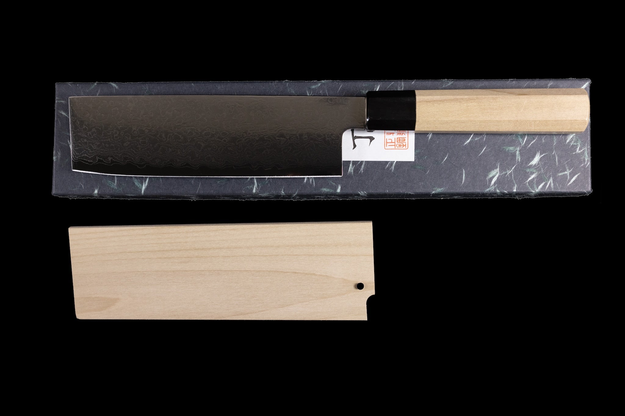 Gesshin Uraku 180mm Ginsanko Damascus Nakiri
