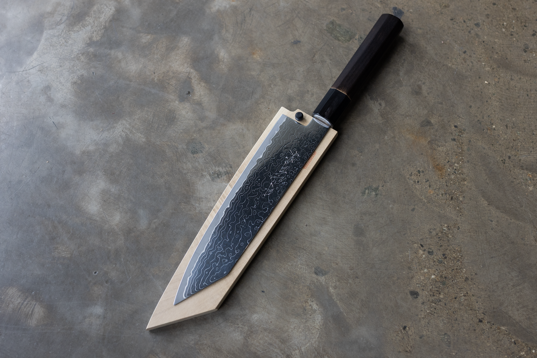 Gesshin Uraku 210mm Ginsanko Damascus Kiritsuke Wa-Gyuto (Instagram Special)