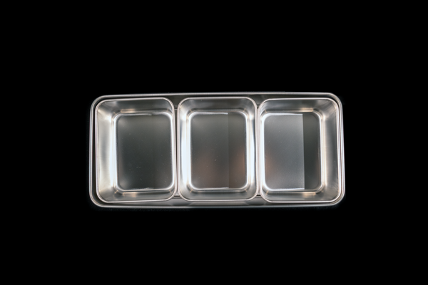 Yakumi Pan Set - Three Compartments