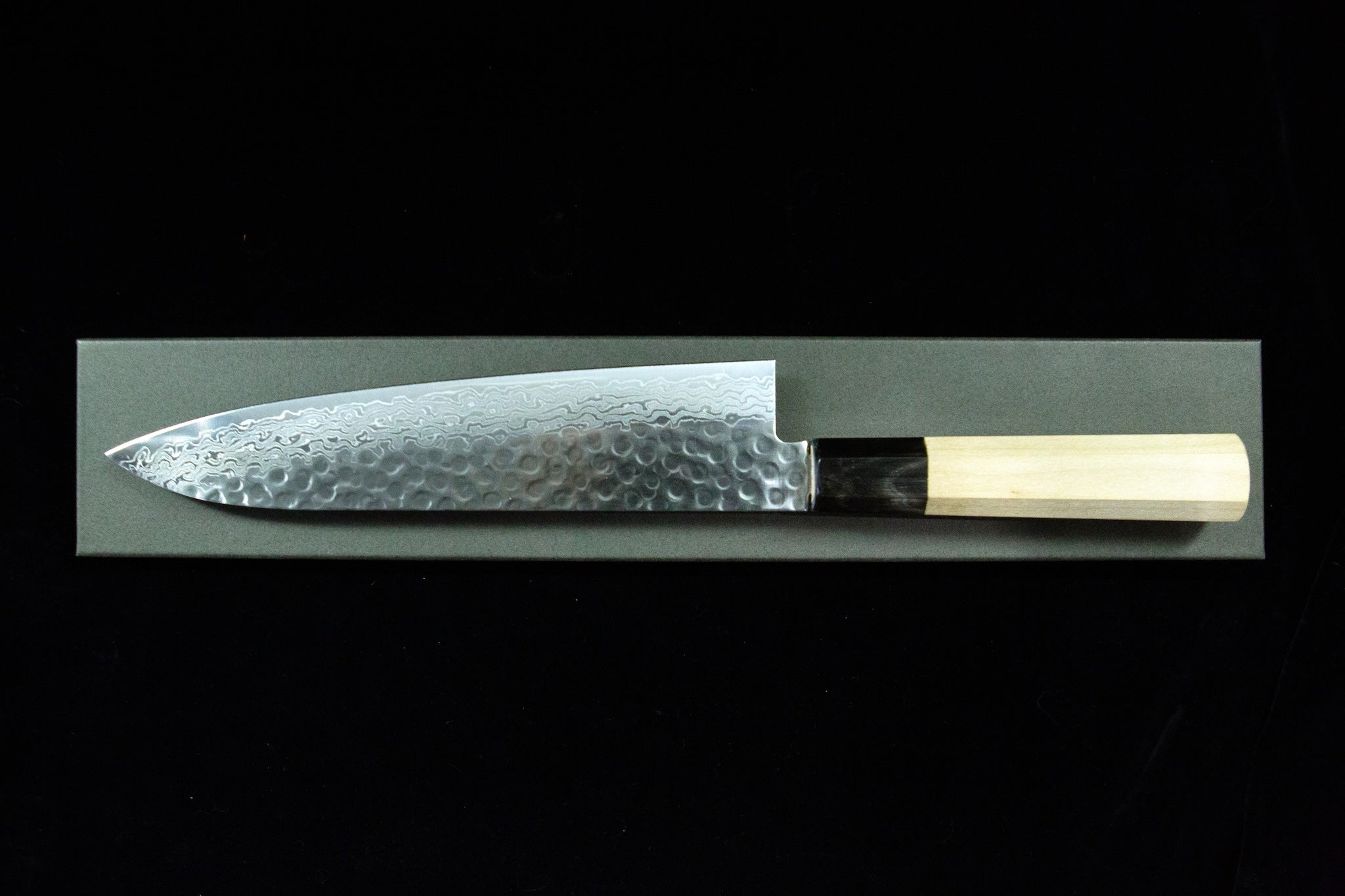 Gonbei 210mm Hammered Damascus Wa-Gyuto
