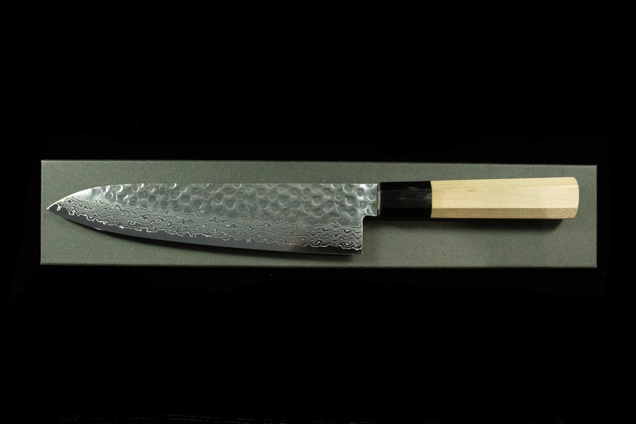 Gonbei 210mm Hammered Damascus Wa-Gyuto