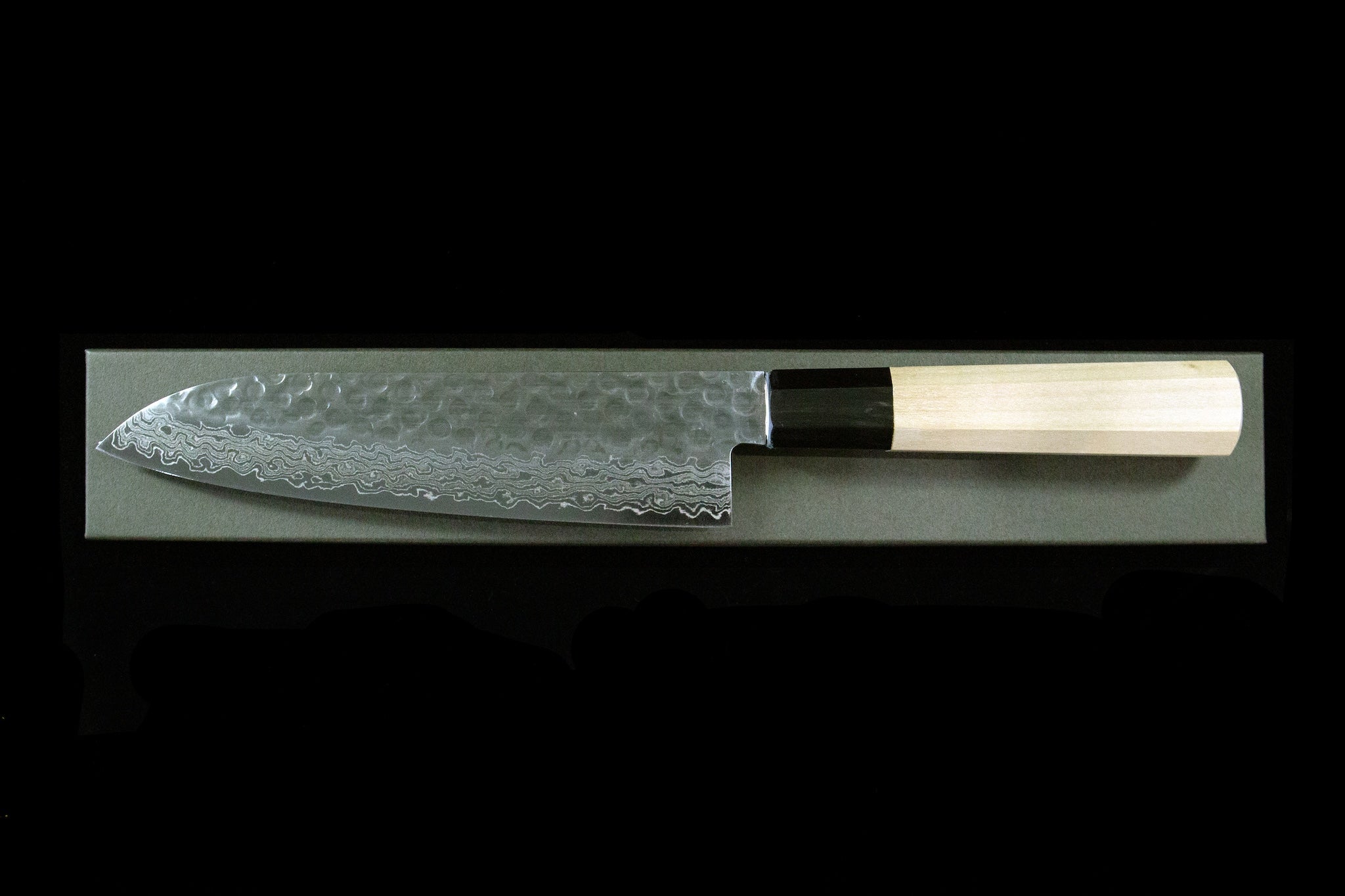 Gonbei 180mm Hammered Damascus Santoku