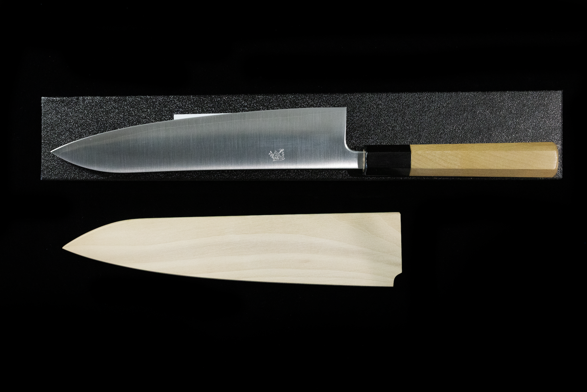 En 240mm Ginsanko Wa-Gyuto