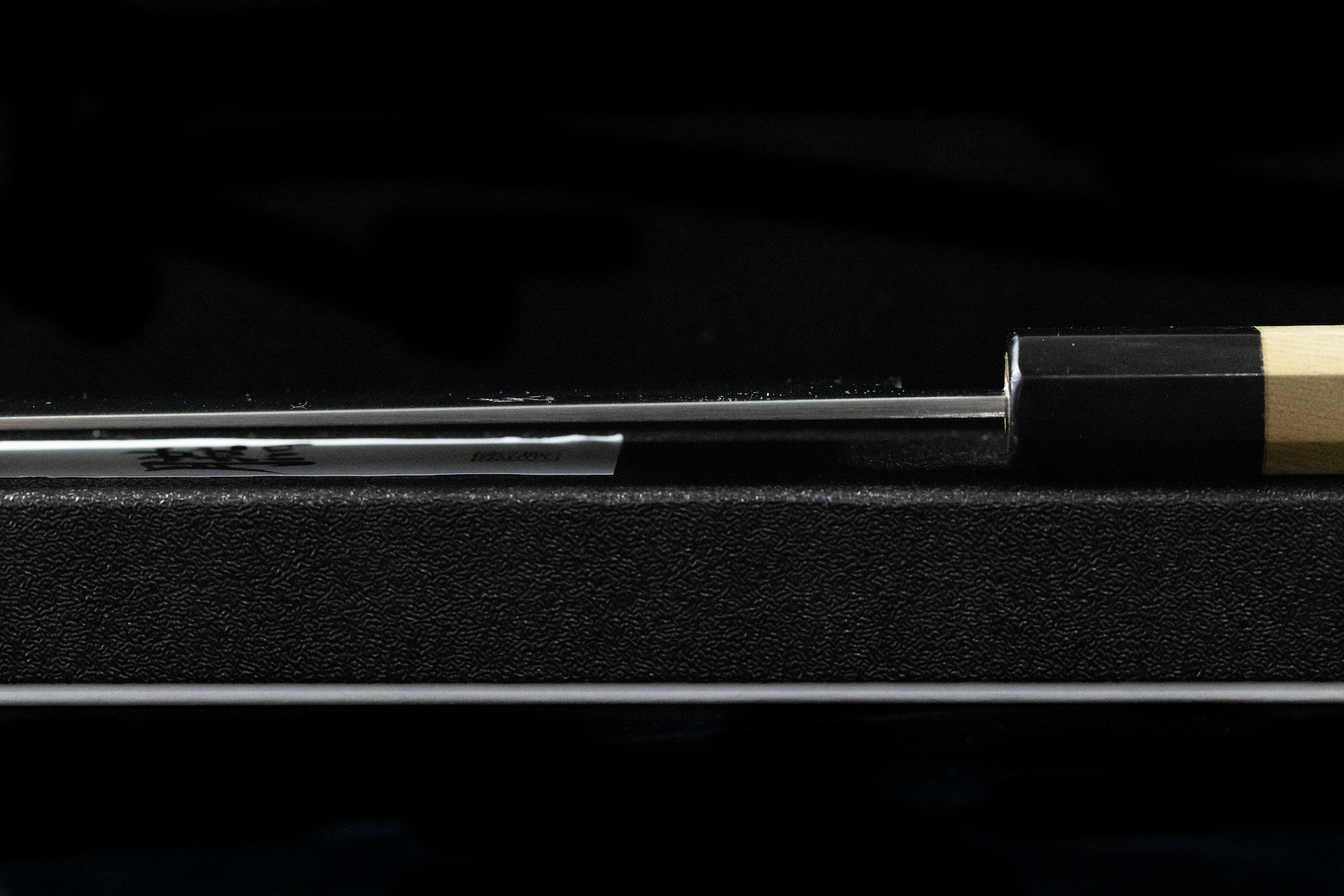 En 240mm Ginsanko Wa-Gyuto
