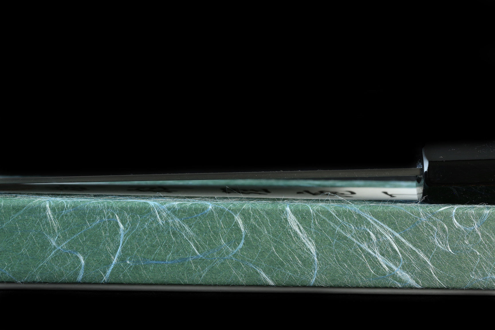 Gesshin Uraku 165mm SKD Santoku with Lacquerware Handle and Saya