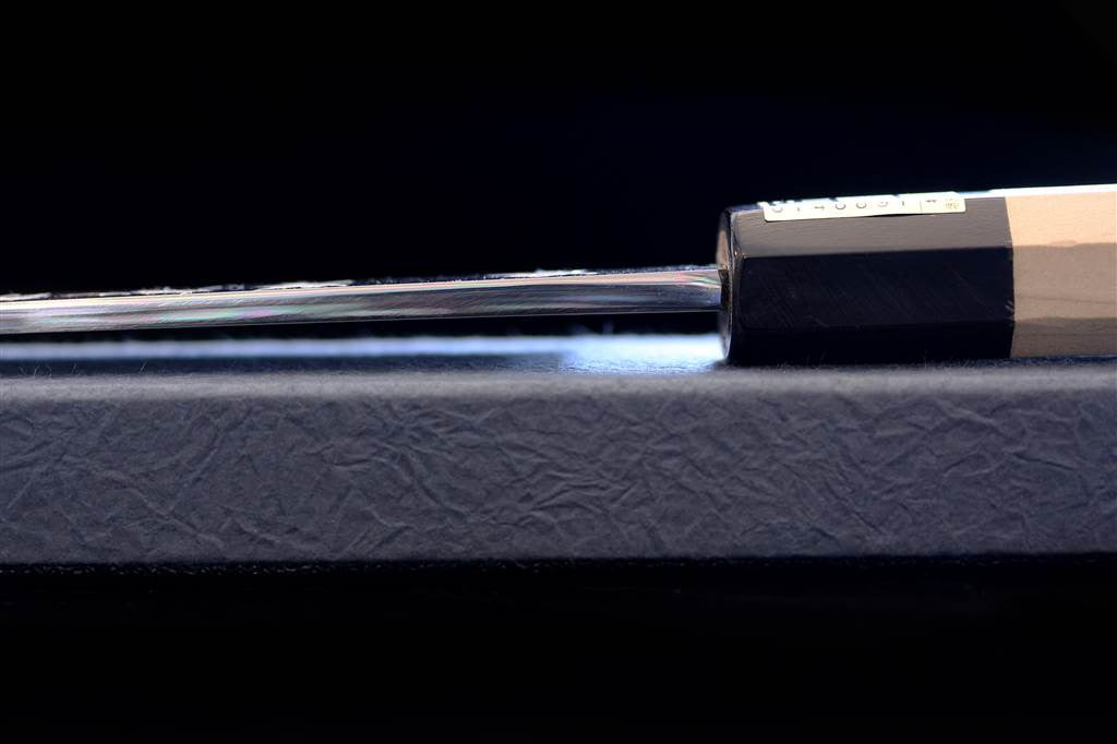 Gesshin Hide 300mm Blue #1 Hon-Kasumi Yanagiba with Engraved Momiji (Japanese Maple)