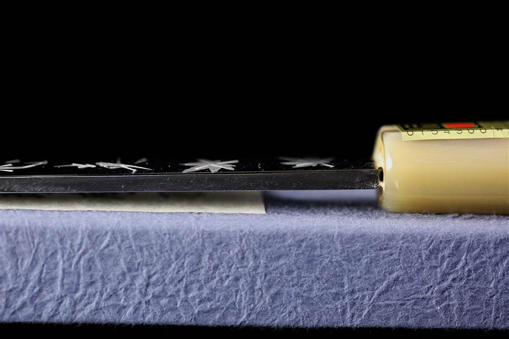 Gesshin Hide 270mm Blue #1 Hon-Kasumi Yanagiba with Engraved Momiji (Japanese Maple)